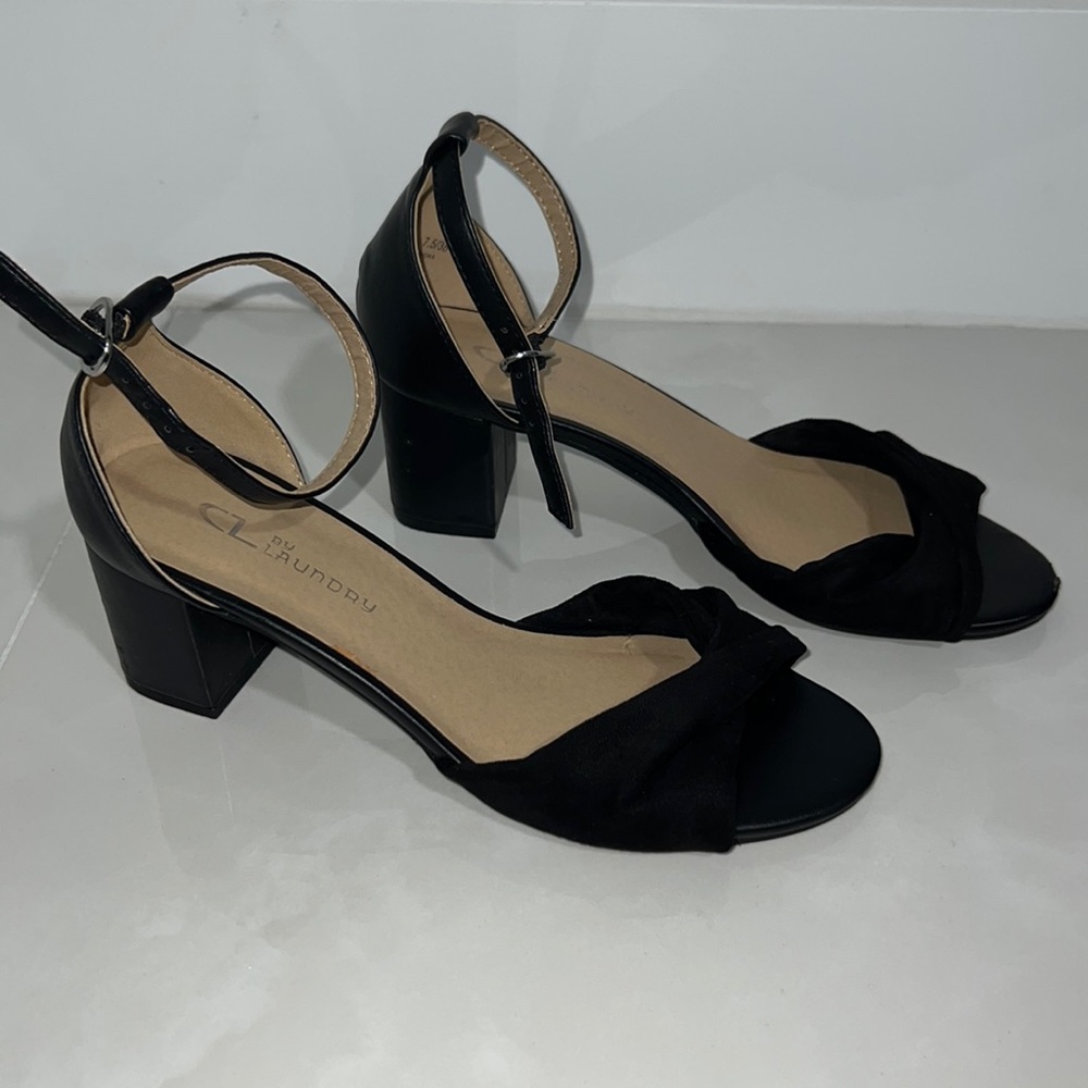 CL by Laundry - Size 7.5 Black - only worn once!